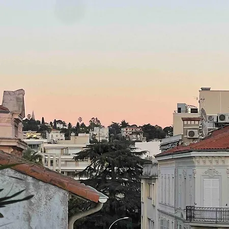 Luxury - Carre D'or - 2 Beds Apartment *